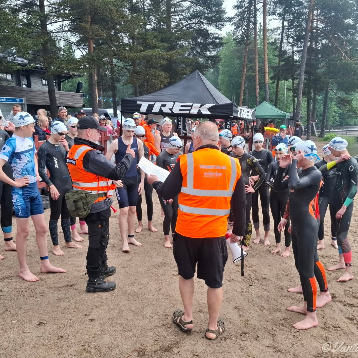 HTU Stadi taas vahvasti mukana Vantaa Triathlonin järjestelyissä 5.-7.6. Kuusijärvellä, kiitos kaikille toimitsijana olleille!